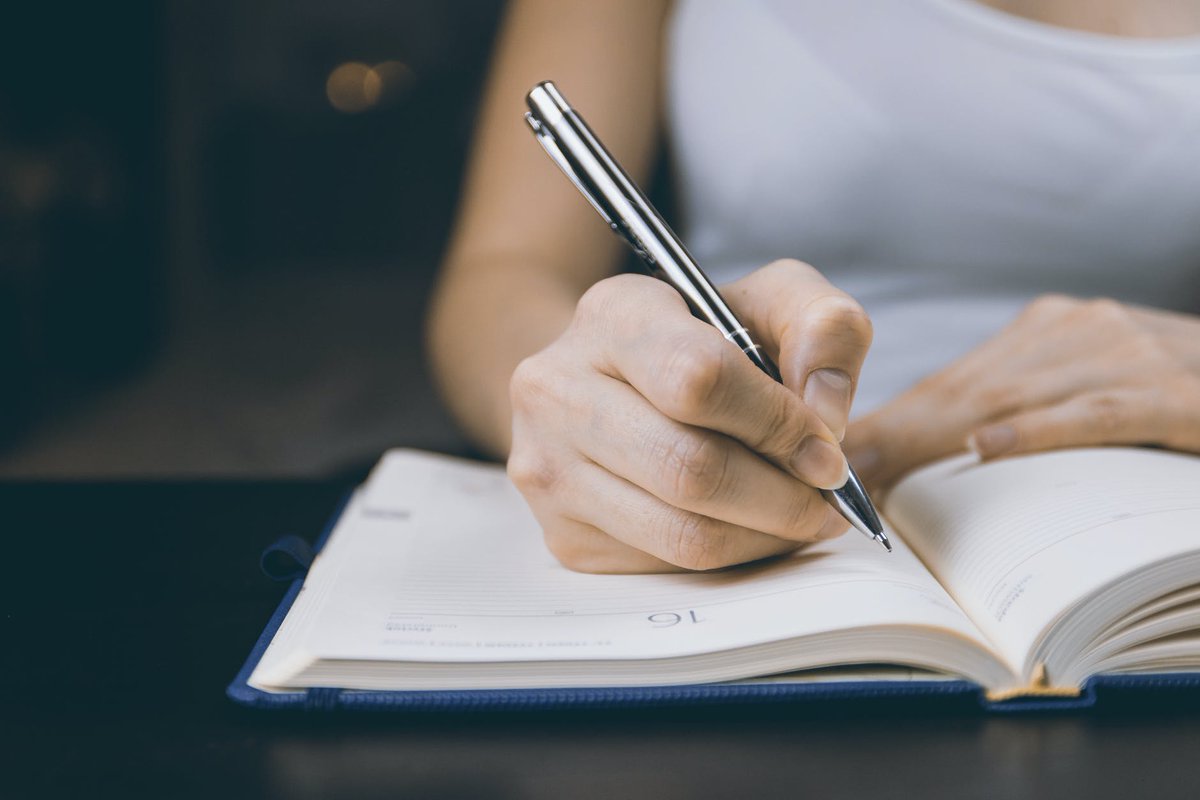 DoingInstead's tweet photo. We're hearing a lot from people who are trying to work at home, but just can't seem to get started.
Here are some tips:
-Break down your tasks into doable steps
-Write them down
-Attack one at a time
-Celebrate yourself for completing it
#doinginstead @RobinMazumder @osot_UofT https://t.co/x34NWrlPtJ