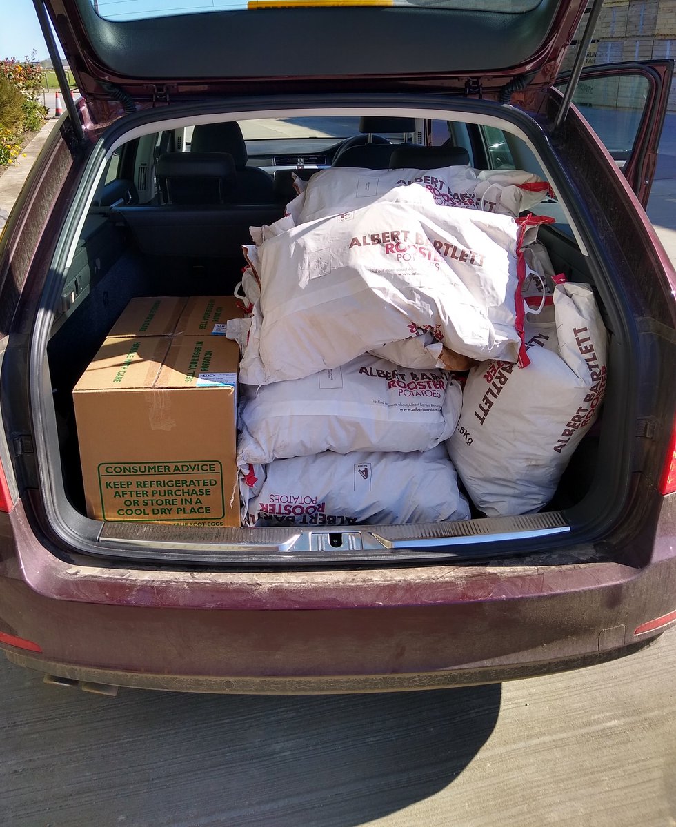 vaderbogger's tweet photo. Thanks to @Brunton_Farms and #HighlandFeathersFresh #Balmuchy for supplying #Rooster tatties and eggs to the folks in #Fearn, #Seaboard and #Nigg who need it. 
If anyone needs a food parcel or knows someone please contact the #SeaboardHall on 832888 also now doing #Mealsonwheels https://t.co/WkmET92JVo