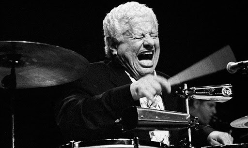 #UnDíaComoHoy hace 97 años (1923) nació en el Harlem, Nueva York, Tito Puente. Por el dominio de su instrumento fue llamado "El Rey del timbal" y sin duda fue una de las figuras más importantes en el desarrollo del #LatinJazz.🎼🥁🥁