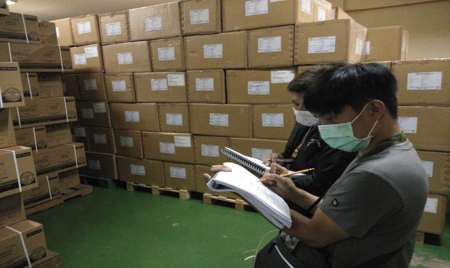 MTaPS_Program's tweet photo. In the Philippines, the @USAID @MTAPS_Program is supporting partners in the #COVID19 response by providing training in 2 critical areas: #supplychainmanagement with focus on emergency supplies, &amp; training #healthcareworkers on #infectionprevention

Read→ https://t.co/Gvy2s4cm7x https://t.co/7g5iXFhEVG