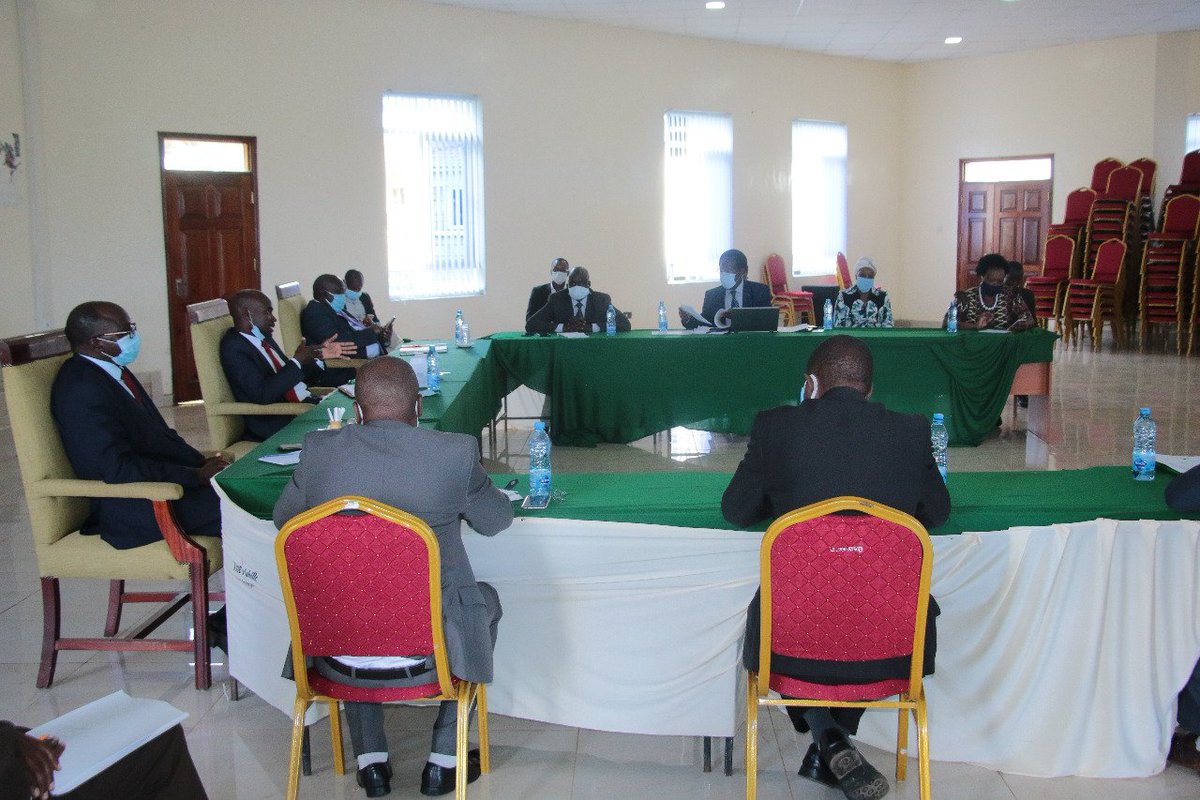 BarchokHillary's tweet photo. Chaired Bomet County Multi-Agency Emergency Response Team to deliberate on our Covid-19 preparedness. My administration is set to purchase maize, beans and other foodstuff to cater for more than 10,000 vulnerable households across the county.

Full Report.
https://t.co/DO7NlsoRMG https://t.co/dZ50S3eAhH