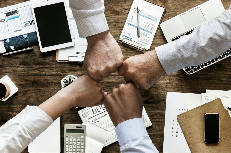 18 iniciativas y acciones que empresas están realizando a raíz del COVID 19: el caso de empresas Chilenas, internacionales y otras buenas acciones diariosustentable.com/actualidad-sus…