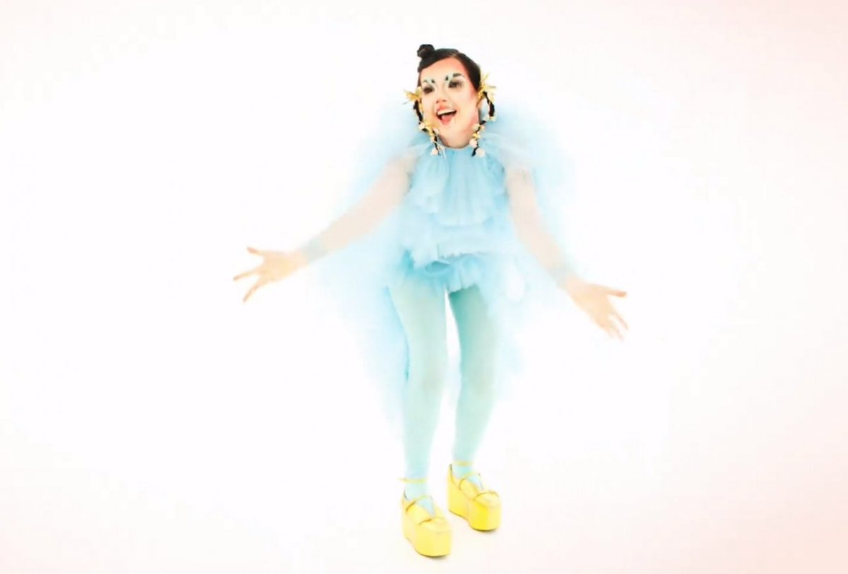 Blissing Me (2017)The video is shot as a one-take of Björk dancing and performing the song. It premiered via Amazon Music UK platform.