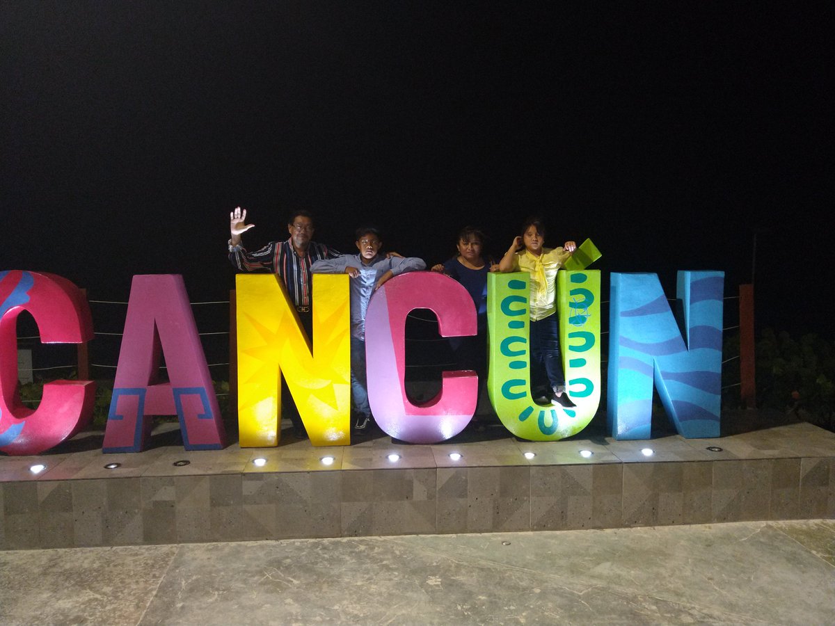 #50AniversarioCancún  #QuintanaRoo está de fiesta porque #Cancún cumple medio siglo de vida consolidado como el mejor destino turístico de #LatinoAmerica #Cancún50años  #LuisEcheverríaAlvarez #DavidGustavoGutiérrez #JesúsMartinezRoss <a href="/chetubien/">Comunidad Chetubien</a> <a href="/cancunmio/">CancunMio.com</a> <a href="/SECTUR_mx/">SECTUR México</a> <a href="/SedeturQROO/">Sría. de Turismo Quintana Roo</a>