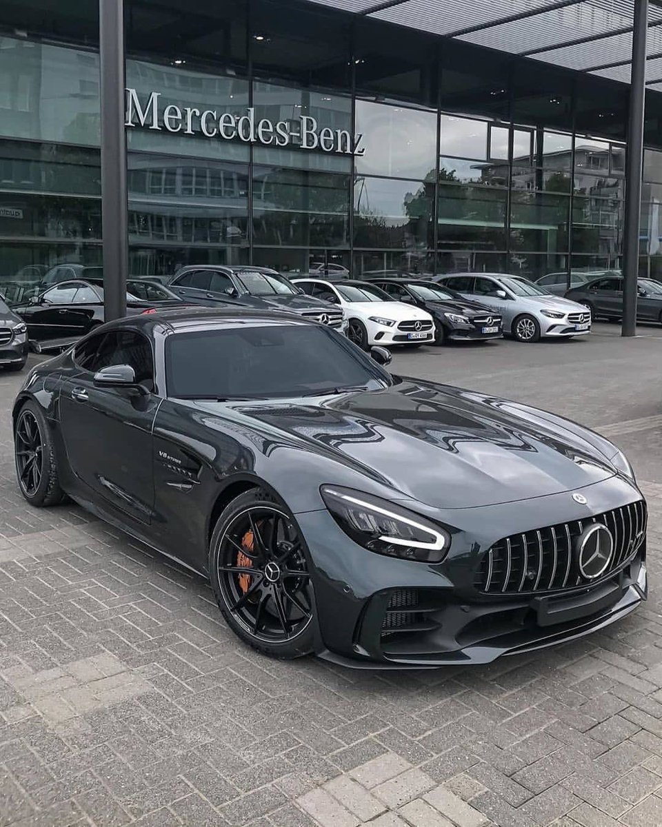 carpxrnpicx's tweet photo. AMG GTR || ig: @/mr.benz63 https://t.co/9vvdpndfim