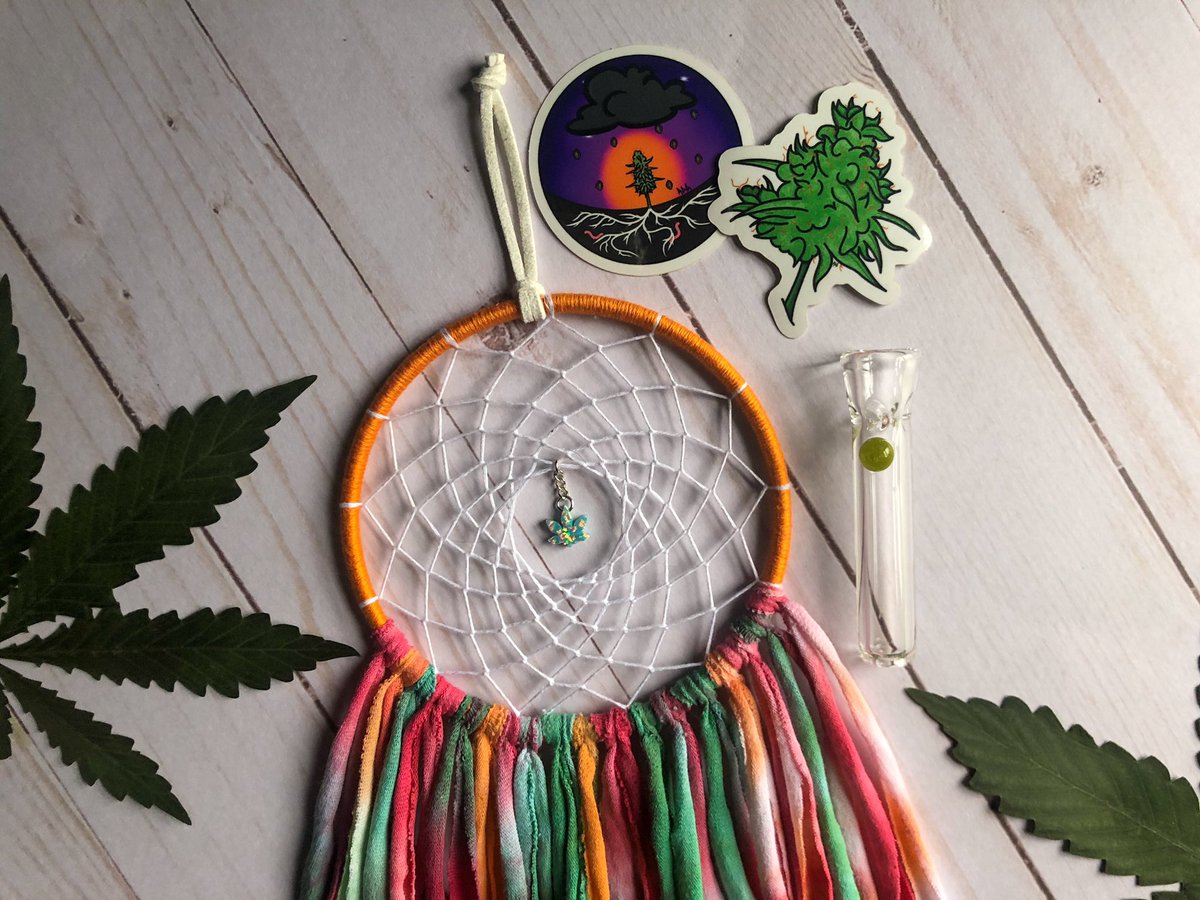 rainydaydreamz's tweet photo. happy 420 loves!!

so the Rainy Day 420 Bundle is now available!!! it includes my ‘Tangerine Dream’ dreamcatcher, a hand-blown glass Chartreuse chillum made by Rainy Day Glass (my boyfriend) &amp; 2 stoner stickiesss!!!! Stay stoned babes💨 https://t.co/SZbVdKgP6Q https://t.co/mVDaE3OQLV