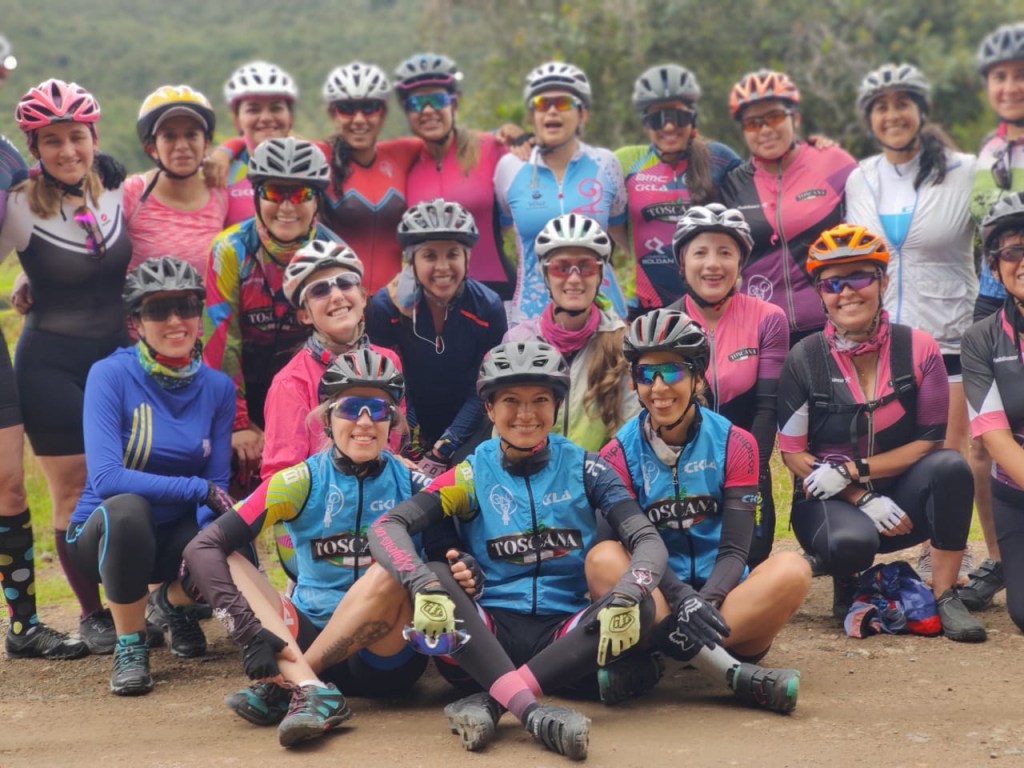 “Mujeres en Bici” elabora el manual de movilidad activa de Cuenca late.com.ec/2020/04/20/muj…