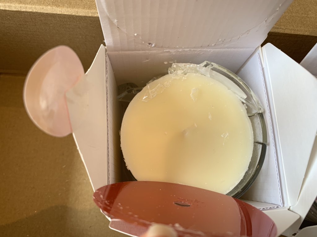 ellenwalker90's tweet photo. @ZARA @ZARA_Care @JOLOVESofficial please help! I ordered 3 #zaraemotions candles which arrived today. The glass has shattered on all of them 😢 (see photos). I have tried to get in touch of email/Facebook/phone to try and resolve but had no reply. Thanks in advance🙏 https://t.co/DpolXt3g1I