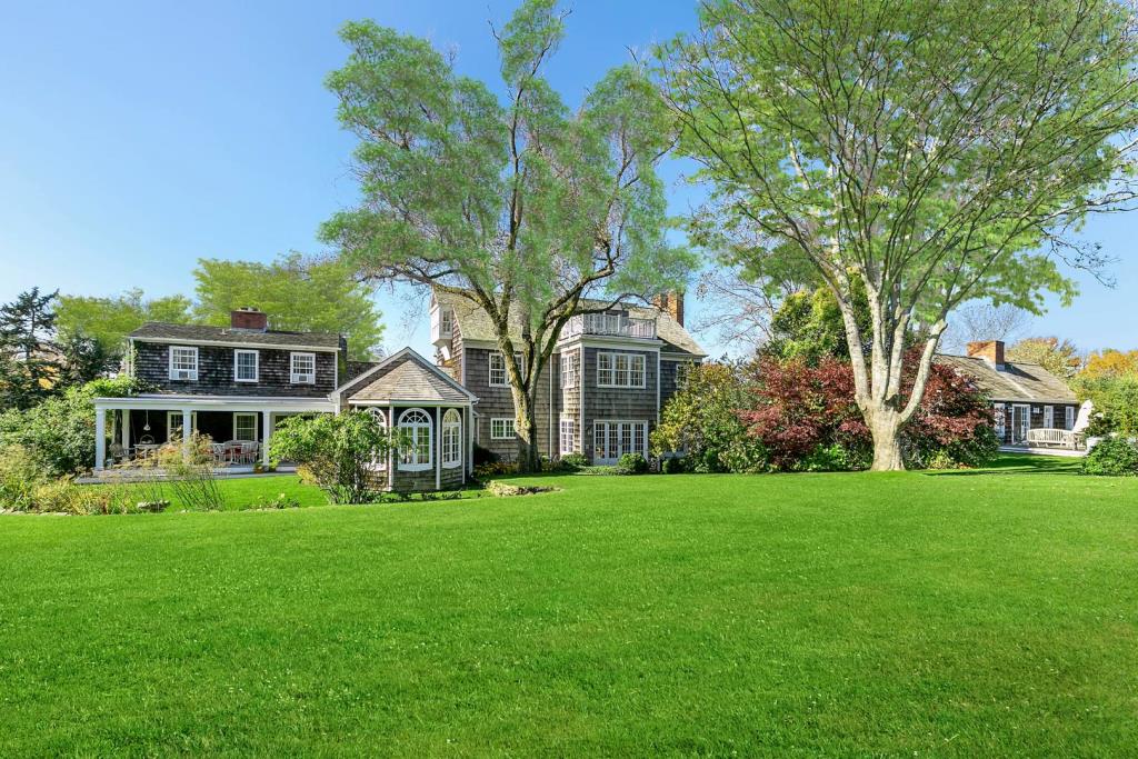 BHBROKER's tweet photo. Sagaponack, NY seasonal rental close to Gibson beach–contact me to inquire about availability for summer 2020. https://t.co/jeqBYJmwQF #thehamptons #bridgehampton ⁠ https://t.co/QwOdE56ndF