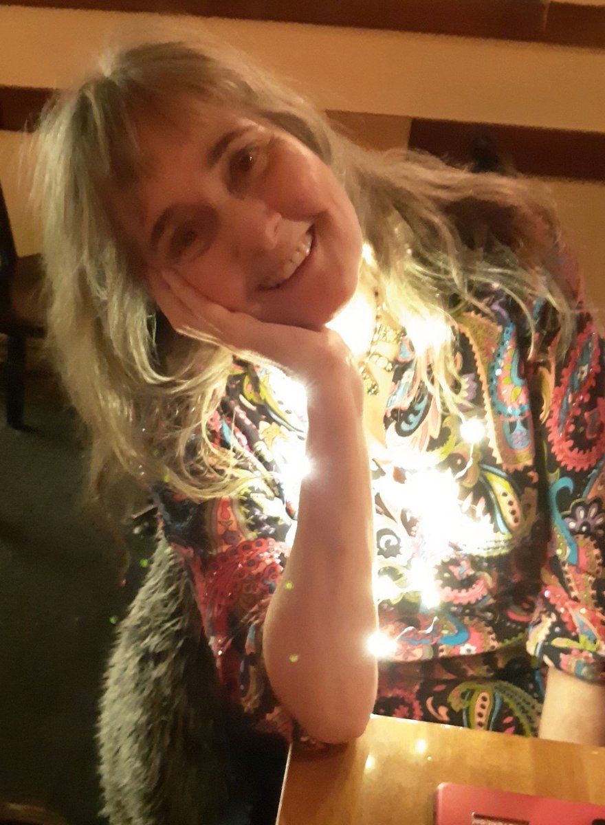 ChaordicD's tweet photo. TODAY 1pm -- TRULY HONOURED to announce author, artist and photographer Kim Brilliant as an incredible panellist for our 'BE CREATIVE' panel: https://t.co/aONMktrXvJ

#will_YESwewill #IAmCreative #WCIW  
#toronto #panel #virtual #virualpanel 
#creativity #innovation https://t.co/cTKwrR0iSr
