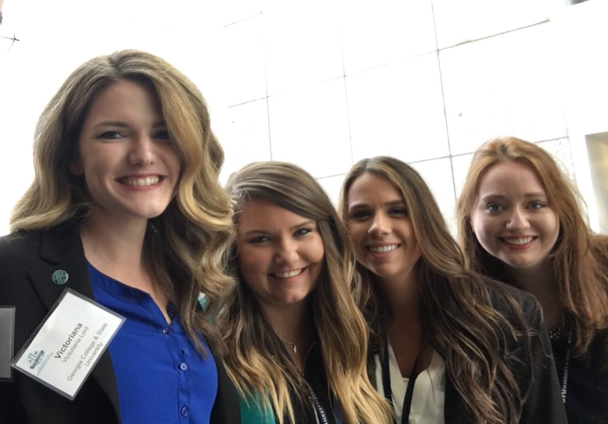 DocKevinElder's tweet photo. Google Photos reminded me of April 14th 2017 also this morning, that was a pretty good day too! Can we go back to that day today and leave this #Coronacation #QuarantineDay38 @gcsuAIS #BYU #AirBnB #AISSLC #HikeTheA @kendallfiree @VictorianaRose @kickenwarren @hayden_helms https://t.co/nETBCgmxJF