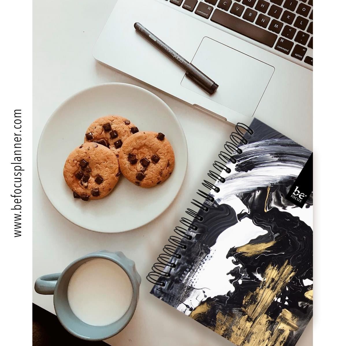 befocusmx's tweet image. Empieza tu semana revisando tus objetivos, actividades, citas y haz una lista de los pendientes a resolver 📝.
-
Si eres olvidadiz@ ponte alarmas ⏰. ¡Este hábito cambian tu día ☕
-
💖 Pide tu Be Focus Planner en: befocusplanner.com
-
#productividad #covid_19 #MeQuedoEnCasa