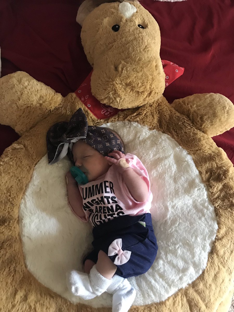 Mayciburk123's tweet photo. I figured twitter needed a dose of my sweet babe 💗🌟👑🥰 https://t.co/CU4ZBthW8v
