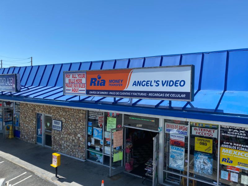 SuperiorSignsAG's tweet image. RIA Money Transfer invests in co-branding signs and graphics for their retail stores in Westminster CA! #RetailStoreSigns #SignsandGraphicsforRetailers #LEDRetrofits #NewSignFaces #WestminsterCA ow.ly/JU5930qzigK