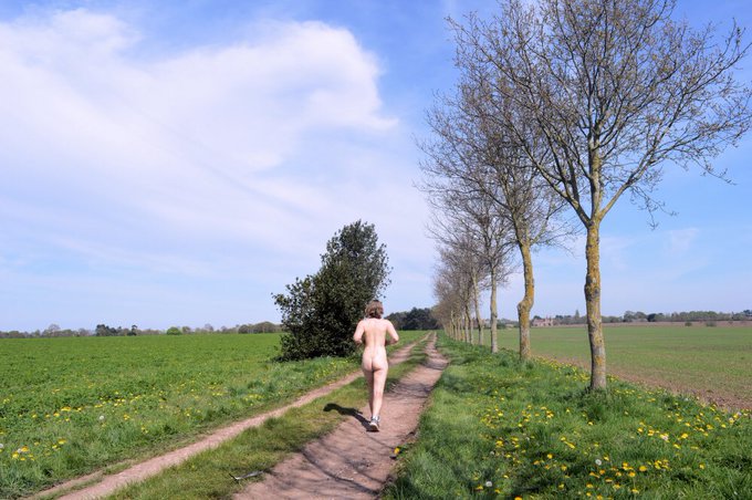 Another fabulous lock down walk in the sunshine......where have you got naked recently?  Follow my naked<a href="/tag/nakedgirl"class="tags"><span>#nakedgirl</span></a><a href="/tag/nakedwalk"class="tags"><span>#nakedwalk</span></a><a href="/tag/normalisingnaturism"class="tags"><span>#normalisingnaturism</span></a><a href="/tag/n"class="tags"><span>#n</span></a>