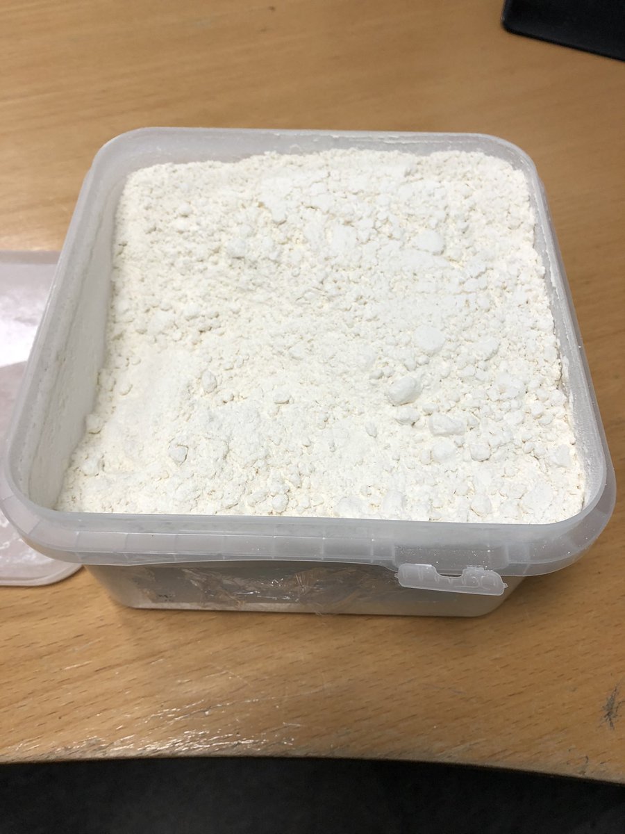 My chef gave me this box of white powder today, not sure of the street value but reckon it could fetch quite a bit if I sold in the queue for Waitrose Ealing  #flourshortage