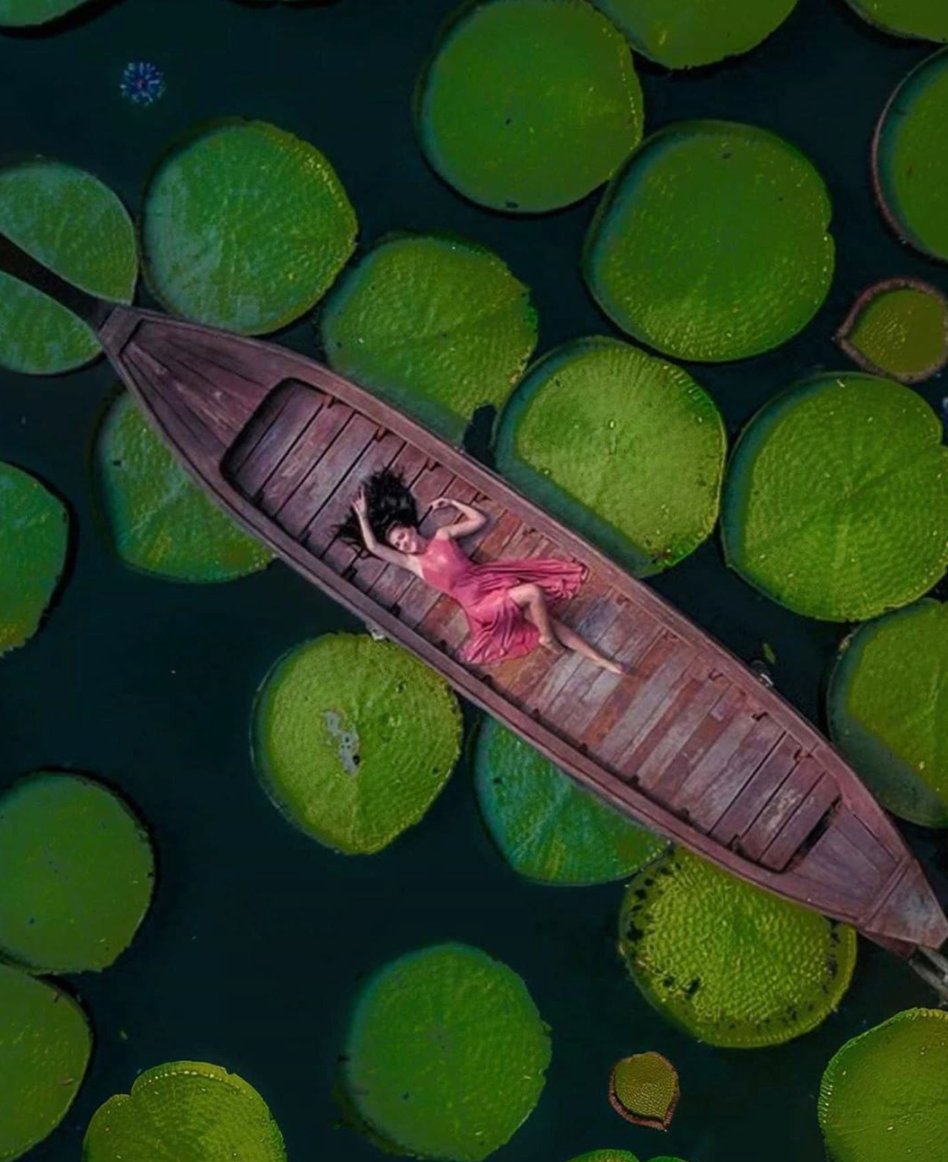 Today we're featuring our #remotewoman of the day: <a href="/andra/">Andra Elizabeth</a>.oprea
Location: #Phuket, #Thailand