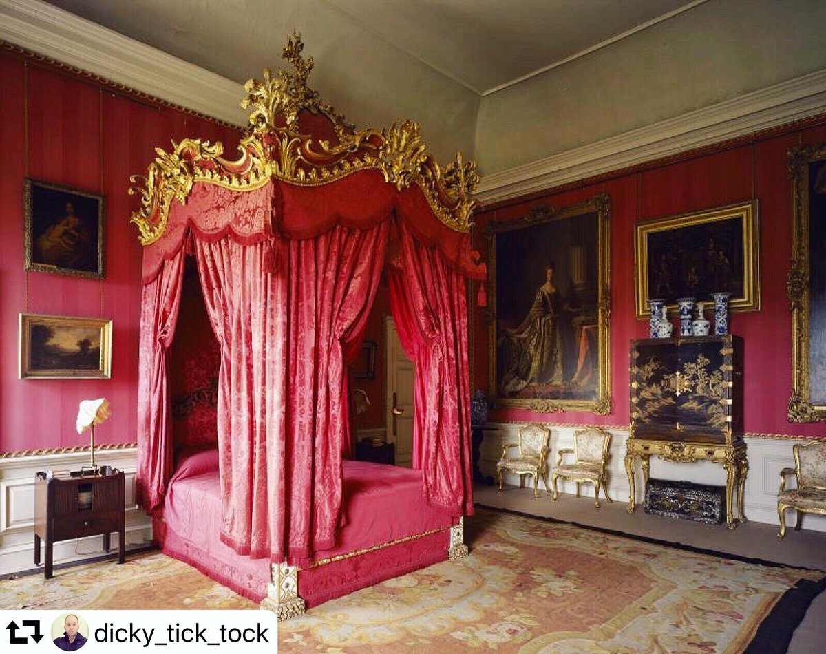 humphriesweave's tweet photo. On our Instagram we have just reposted this wonderful photo of the @PetworthNT State Bed. We supplied the bed hangings to help restore this 1750’s #rococo masterpiece.
#statebed #18thcentury https://t.co/221OBOJ2NU