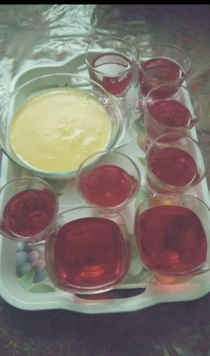 bitingfriends's tweet photo. Vanilla Vodka infused jelly + custard. #90skid with a #2020update https://t.co/xJXAhE4dsu