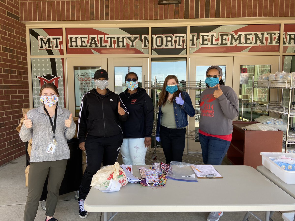 Mcscience348's tweet photo. Day 7... STEAMing for our cafeteria workers! Protecting them with masks while they pass out food to our families!!!#myohioclassroom #STEM #mthcsproud https://t.co/NO90zDhX00
