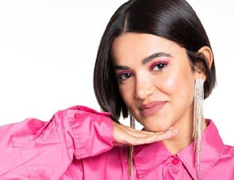 FaithMudashi's tweet photo. Se a Anitta não gosta da MANU GAVASSIN ... E um sinal que a MANU está certissima  e merece mais que nunca chegar na final #BBB20 #ForaMari https://t.co/tH1nD4u1xZ