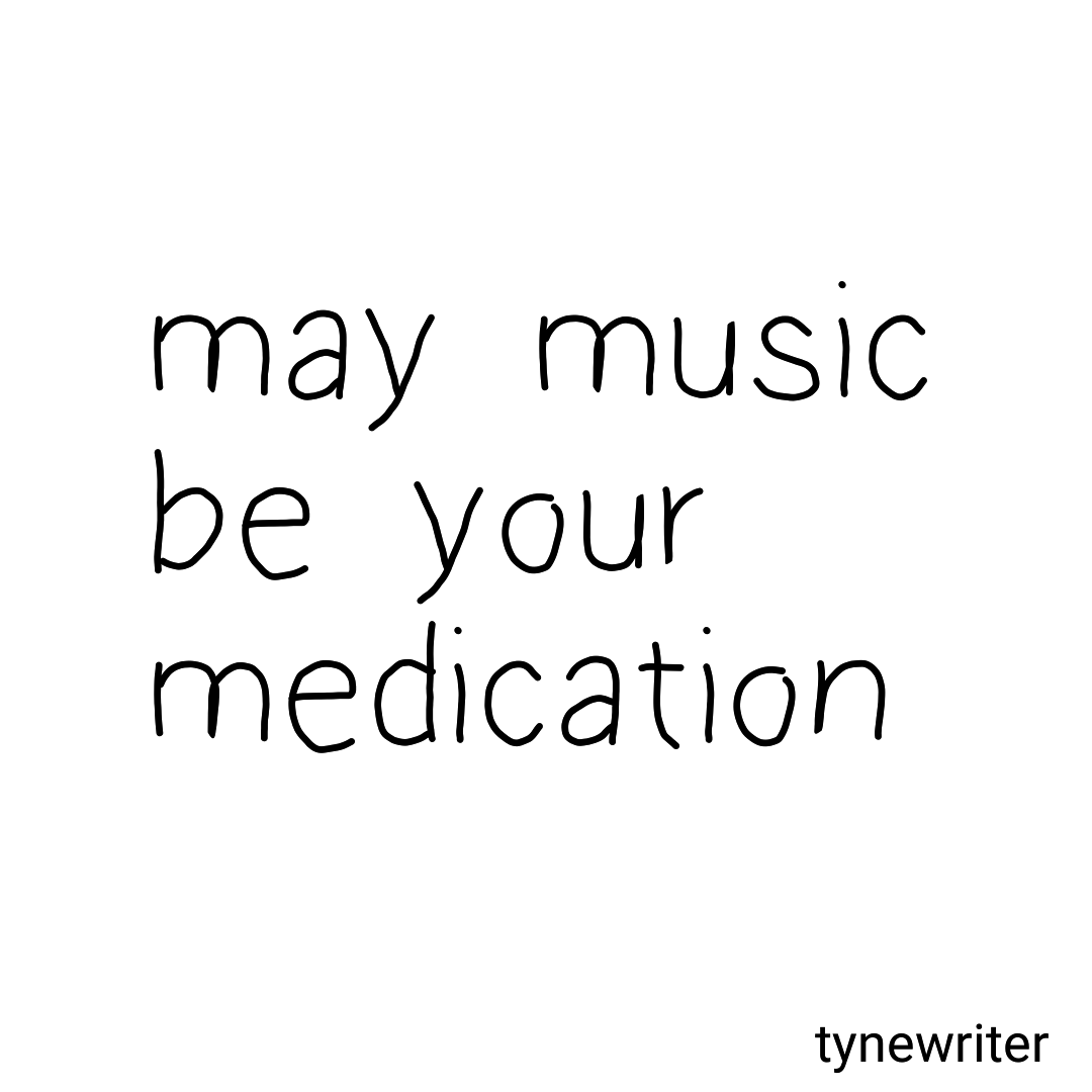 tynewriter's tweet photo. Turn up those tunes
 #thankgodformusic #lockdownlife https://t.co/hbiOv6Luol