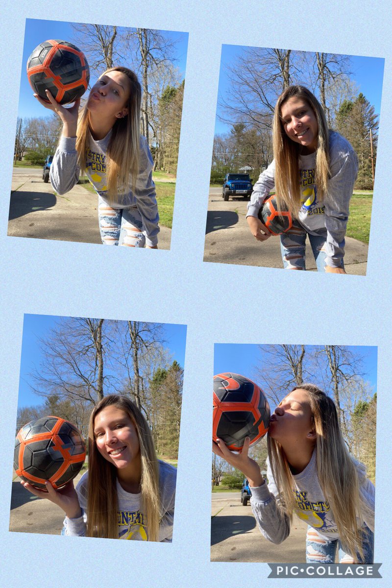 CoventryGirls's tweet photo. Soon to be sophomore, Sabrina, taking advantage of this beautiful day to support our Comets!
Thanks Sabrina, you’re awesome! 💛
#CometStrong #YesOn8 https://t.co/cmfLJ6pdL1