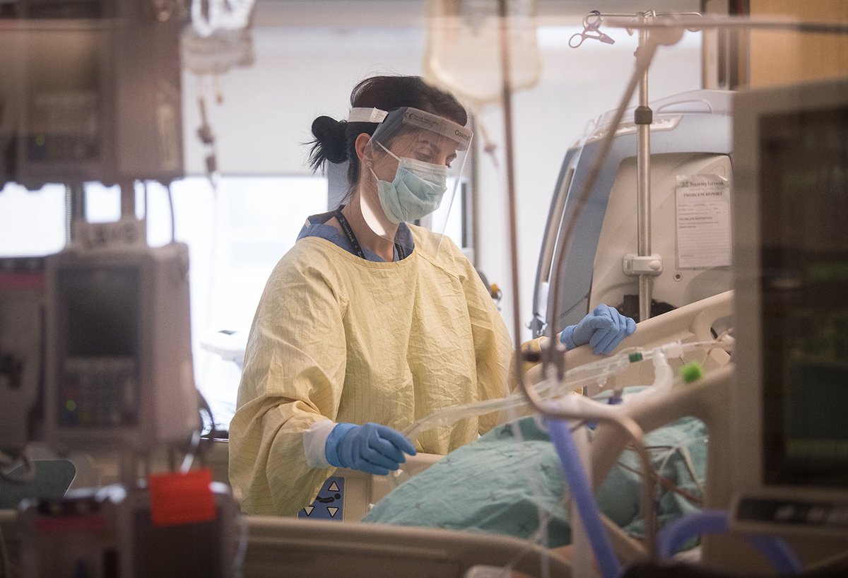 Sunnybrook's tweet photo. Meet Julie Nardi, a respiratory therapist and member of the team caring for patients in our #COVID19 unit.

As part of her role, she manages a key piece of equipment — the ventilator. Read more: https://t.co/7mxATyZ1oN https://t.co/fVT0NGfBfW
