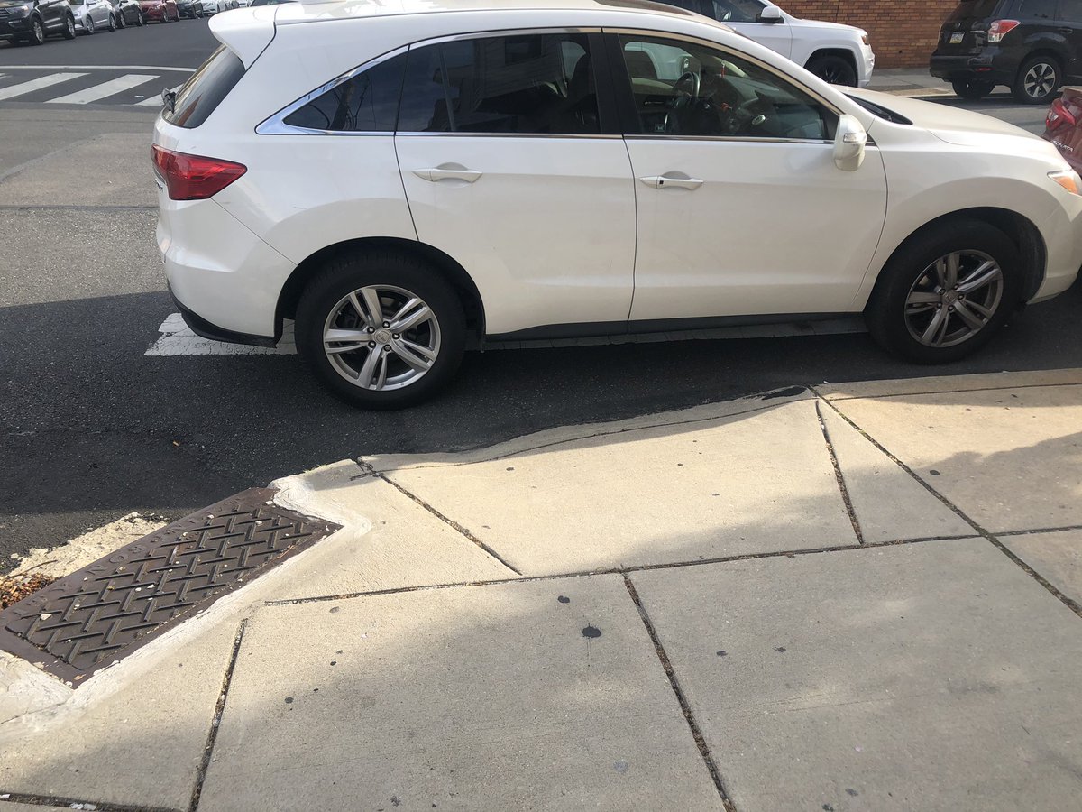 Jonathan tweet media