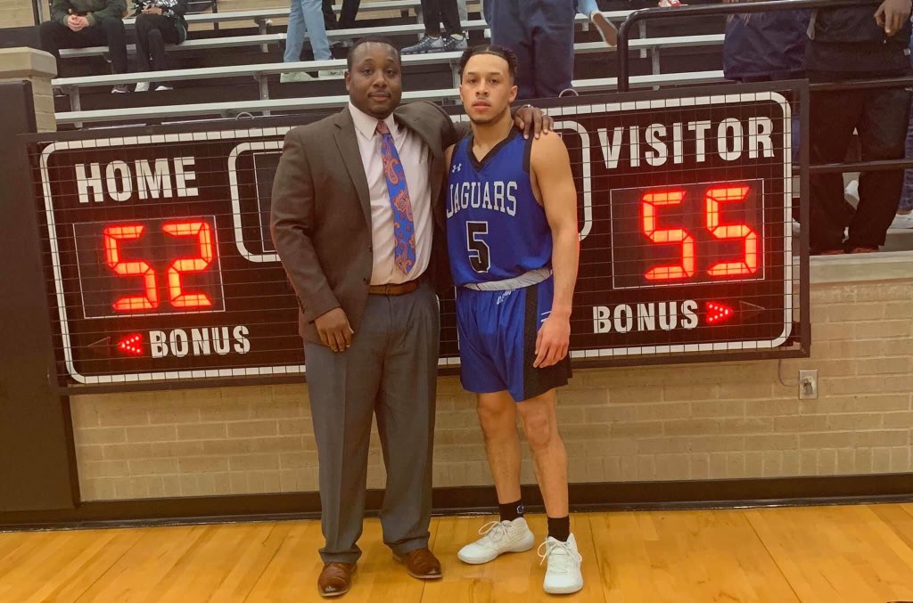 Motivational Monday WOTD:
ALERICK TRE’VON HALL

Our lone senior committed to  SAGU last Friday. 🏀

This young man has been selfless, relentless, and has exhibited the work ethic that we hope all who come through our program possess. 

Thank you Alerick.

#Jag4Life
#JagNation 🐆