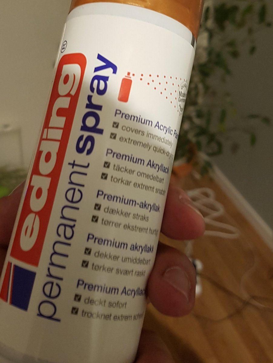 ninghizidda's tweet photo. Should i go to sleep or should i go out into the safe deserted streets with this thing @kusmisbruker just handed me https://t.co/flwVV4qnAB