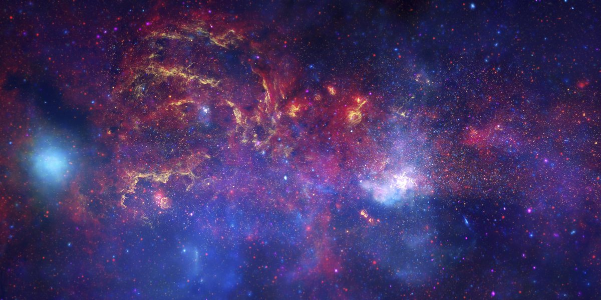 This photo of the center of the Milky Way galaxy contains data from NASA's Great Observatories:  Near-infrared from  @NASAHubble (yellow) Infrared from  @NASASpitzer (red)  X-ray from  @ChandraXray (blue and violet)More:  https://s.si.edu/2Vp7yR2 