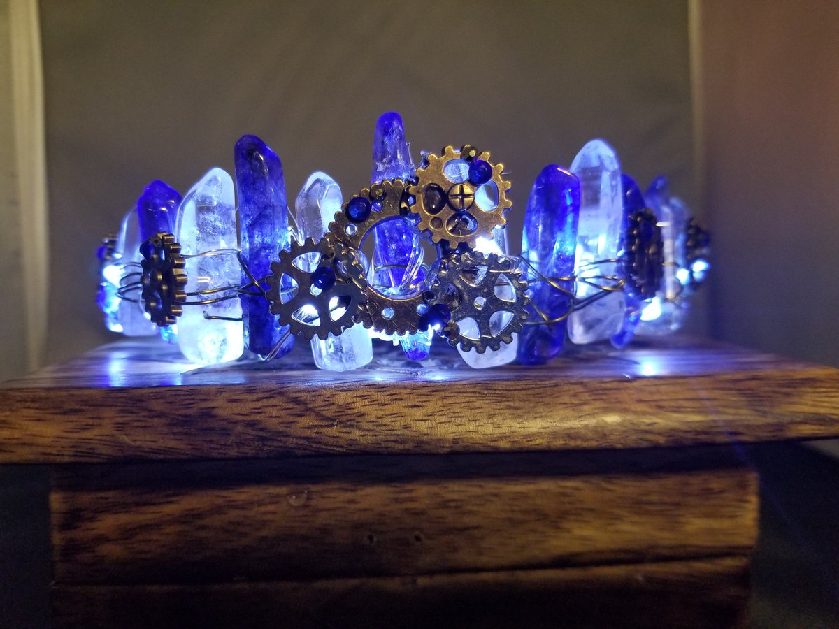 PaganPixieMary's tweet photo. #etsy #quartz #handmadegifts #paganpixie https://t.co/evKPaQfHBx