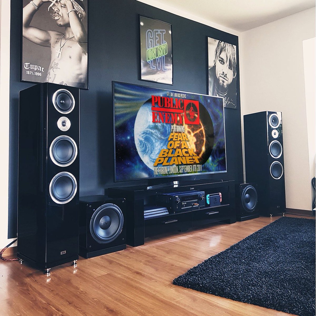 hankshocklee's tweet photo. Shout out to @svs_sound because quality, integrity and good people are more important than EVER⚡️🔊 .

#svs #svssound #audiophile #speakers #loudspeaker #hifi #hifiaudio #homeaudio #hometheatersystem #hometheater #gamingsetup #hiresaudio #futurefrequency https://t.co/HSbuUkk9pO