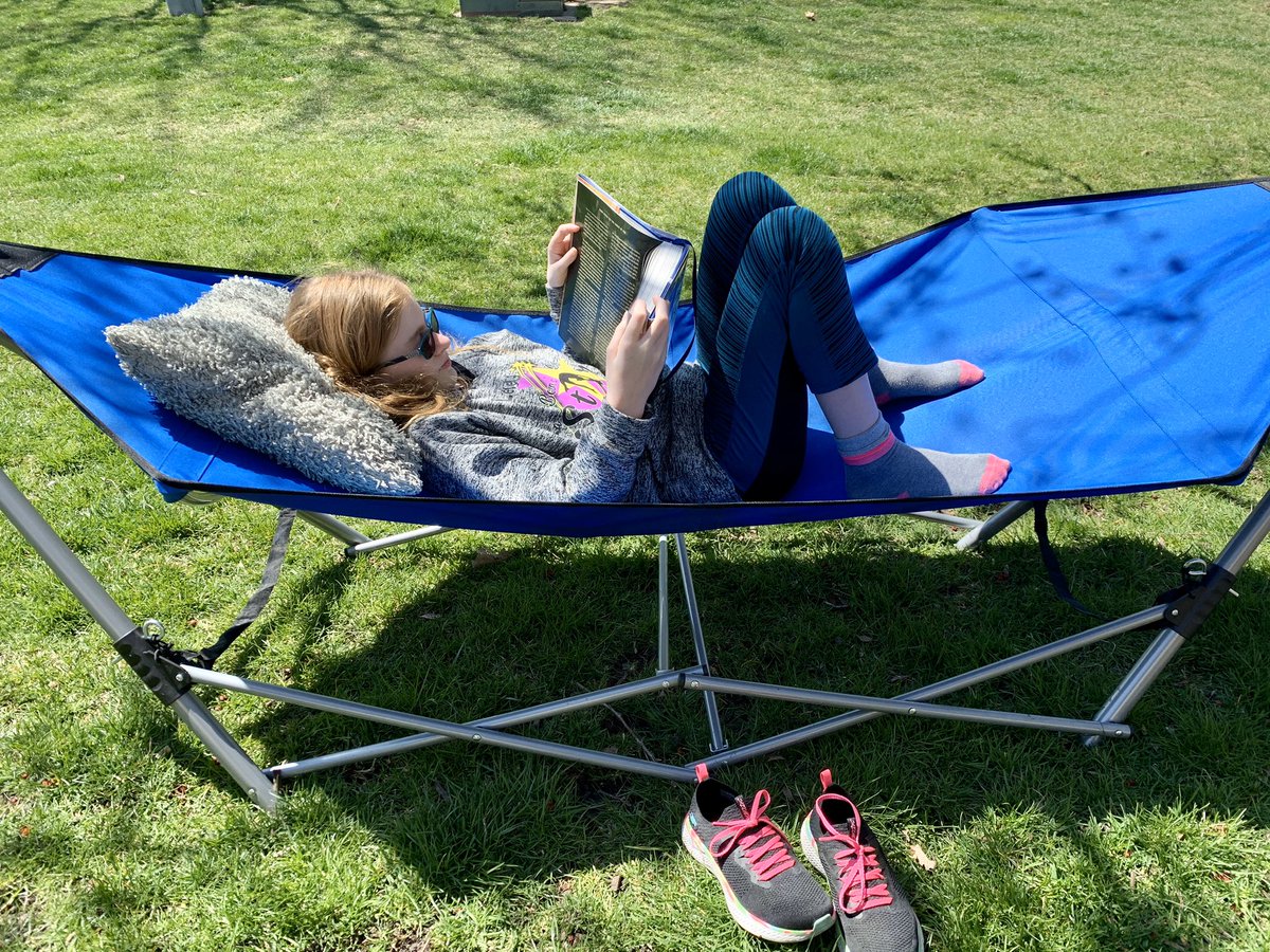 andermm1's tweet photo. This kid got her online components of remote learning done early so she could complete her reading minutes out in this wonderful sunshine! #D33effect @keezerscorner #ILSchoolsStepUp https://t.co/GimPhU5Jol