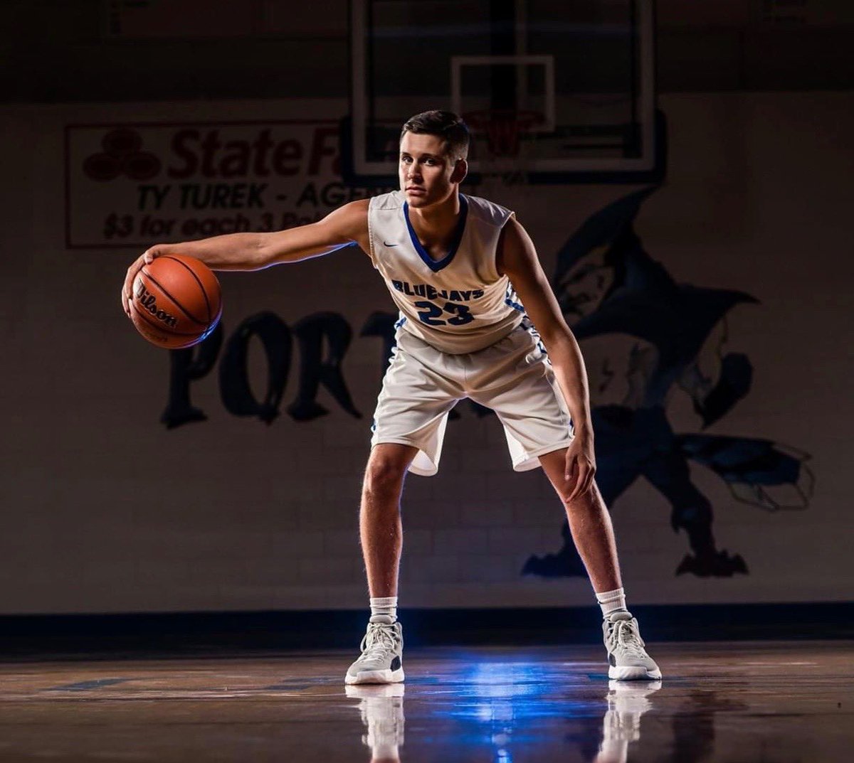GabeCarlock's tweet photo. Excited to announce that I will be continuing my acedemic and athletic career at Illinois Central College! I want to thank everyone that’s got me here. Go Cougars! https://t.co/nE403FqWLB