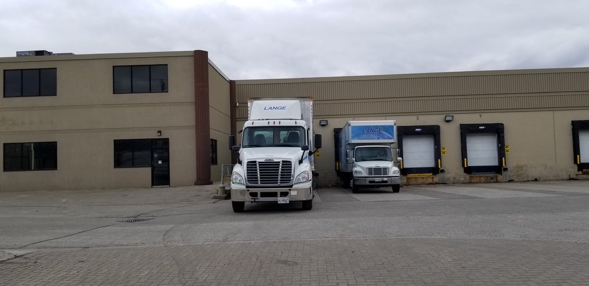 Langeshow's tweet photo. Storage Warehouse for rent. Corner of Carlingview and Attwell. Drive in or Loading Dock, recently upgraded. We can supply forklift and operator. https://t.co/sW9tWvrxrY