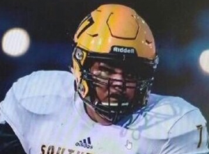 6starfootballKS's tweet photo. MOST UNDERRATED OL IN KANSAS CLASS OF 2021 — Six Star Football takes a look at several rising prospects in 2021 Class, including @2eTitus (Wamego) among several others:

https://t.co/SuEYd6i5ZS https://t.co/86Of4iN0Rs