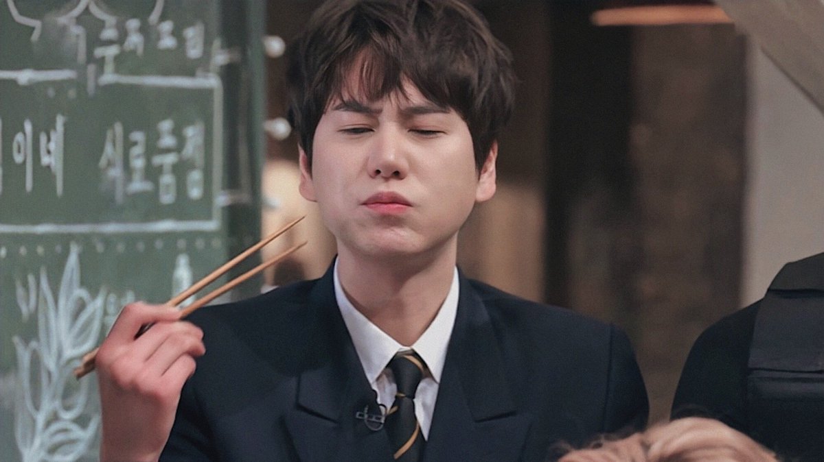 iLoveKyuhyunPH's tweet photo. Captain Kyu on Amazing Saturday
© Tracy_Kyu203 

#SUPERJUNIOR #KYUHYUN https://t.co/dDzk4EBRrH