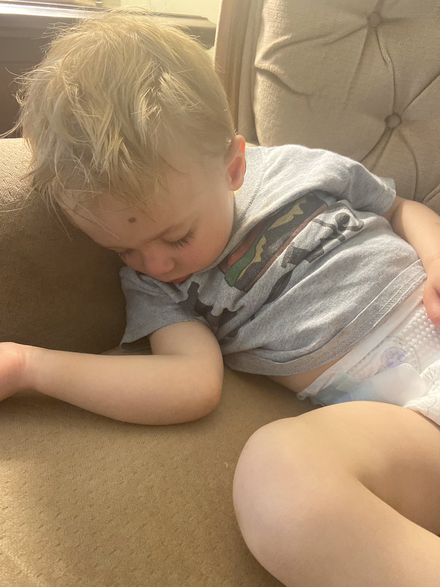 First day of planting....#plant2020 #planting2020 #iowa #farming #ruralamerica #loesshills <a href="/loesshillfarmer/">Rob Rains</a> <a href="/smithowen99/">Owen Smith</a>