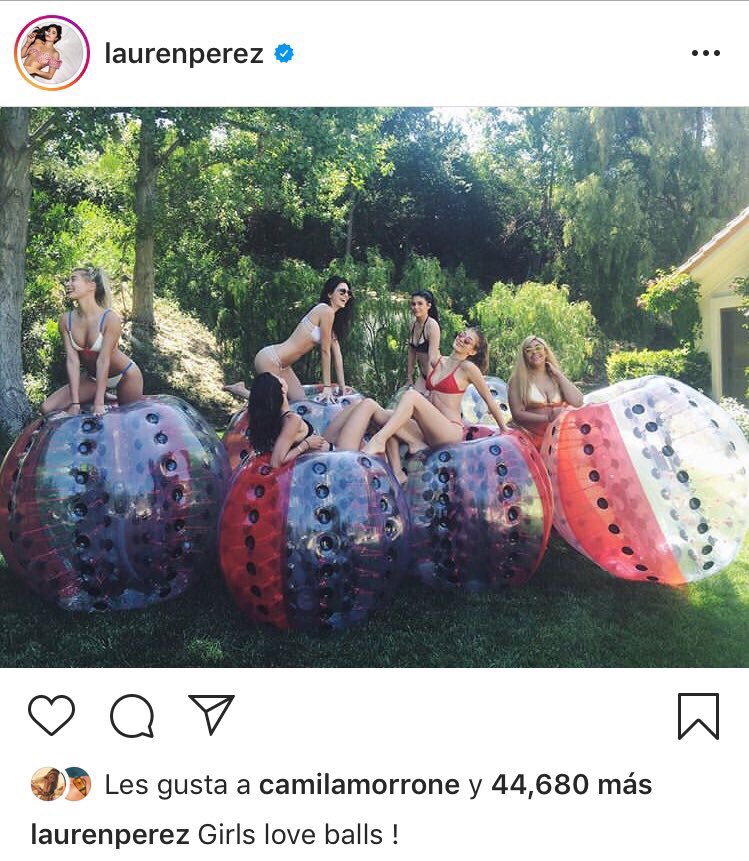 Asi lo muestra estás fotos publicadas por Kendall, Hailey, Kylie y Camila (que ya borró) de una Pool party en casa de las Jenner. Donde Camila se ve, por mucho, más integrada al grupo que antes.