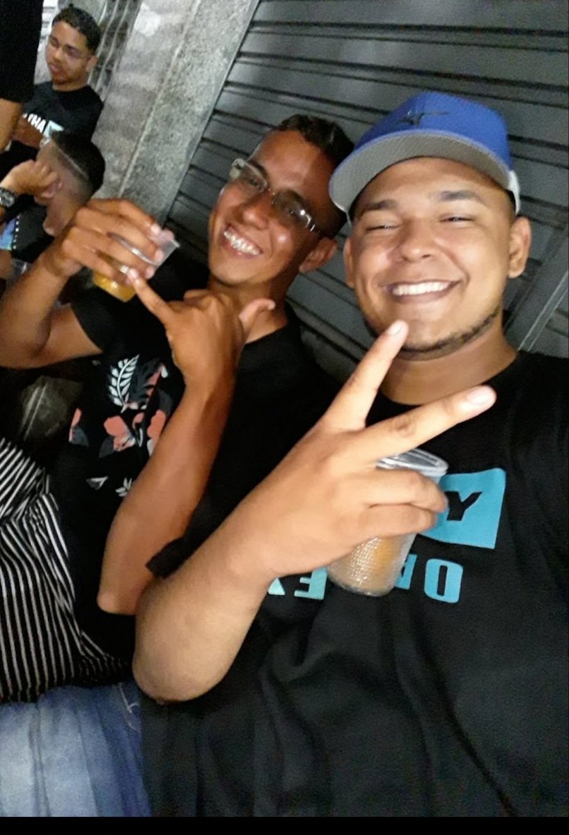 Hansjonathanf's tweet photo. Que Deus te receba de braços aberto meu amigo .
#PabloVive
#NossoAnjo https://t.co/bxErtlBhAn