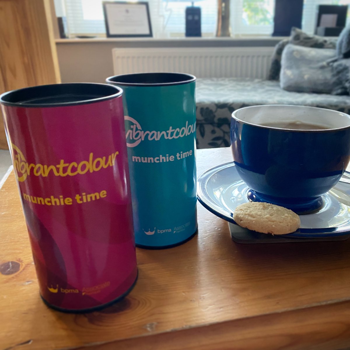 Thank you <a href="/Vibrant_Colour/">Vibrant Colour Promo</a> a lovely yummy surprise to brighten my day! #munchietime