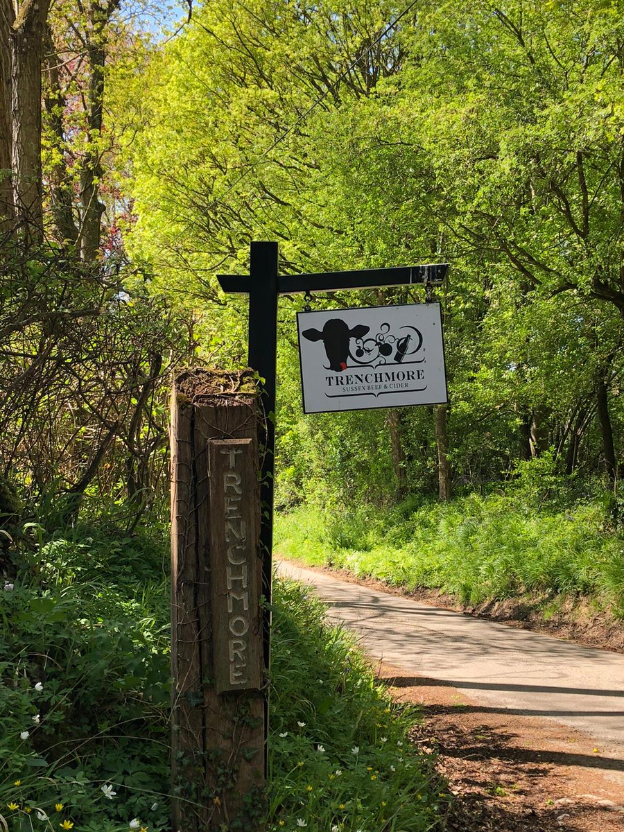 ArtisanButchery's tweet photo. Great morning out on @SussexWagyu checking out the Red Wagyu x Sussex cattle.
Real passionate farming & beautiful top grade cattle.
We will have some of this special Beef available at the end of May.
#redwagyu #sussex #trenchmorebeef #cowfold https://t.co/MyXtk5LqBD