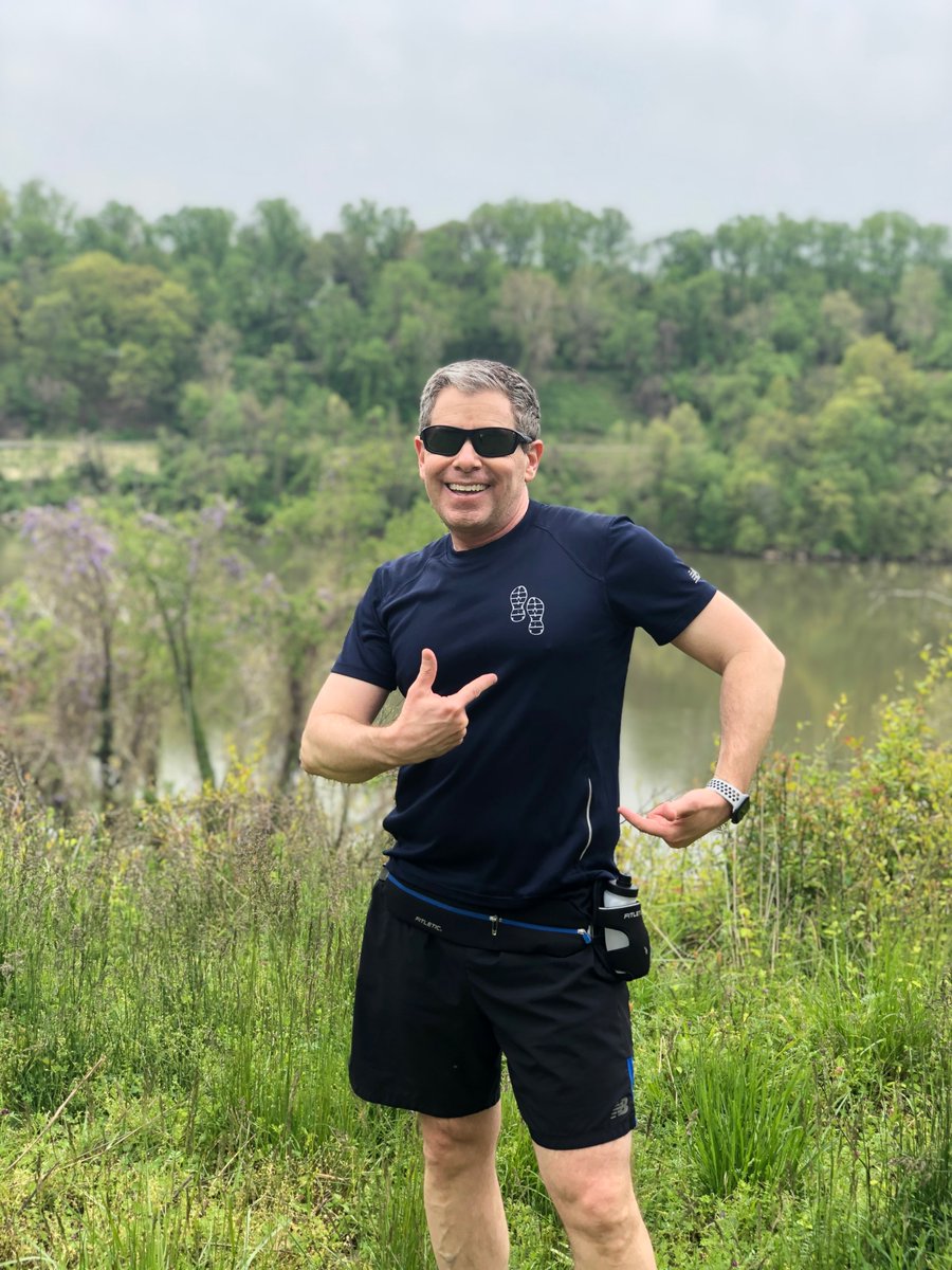 fightingprawn's tweet photo. Kate’s &amp; my #BackyardBostonMarathon consisted of a 6.2 mile run (partly on trails along the #Potomac) &amp; a donation to @wckitchen currently serving over 160K meals per day. Great idea @hwyrt! Thank you! https://t.co/LhDzJQPu3D #ChefsForAmerica #hwyrt #statchat #BostonStrong https://t.co/qTps8kBgdM