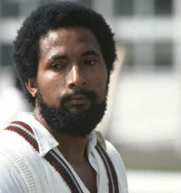 crickashish217's tweet photo. They say the eyes did the damage way before the ball did. https://t.co/M1Uq7T9sPH