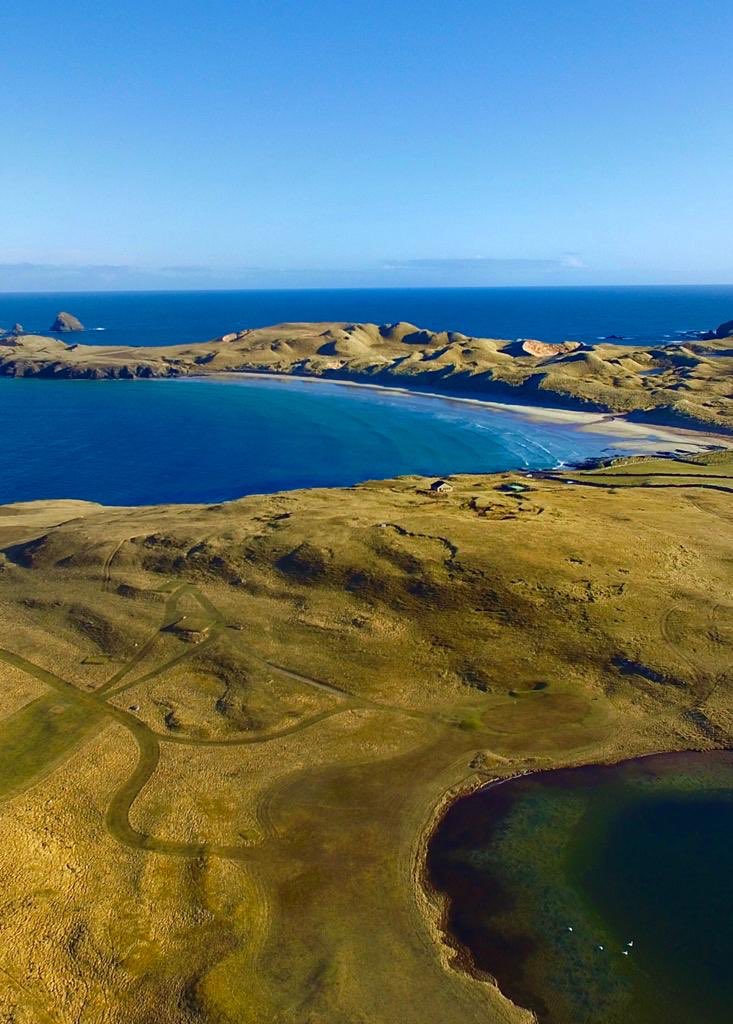 DurnessGolfClub's tweet image. Membership Appeal! Please Direct Message us with your Name &amp;amp; Email- to send you information PDF explaining our phlight 🙏 Aerial view looking down the 6th Par 5 with Balnakeil Bay and the famous 9th Par 3 hole behind it ⛳️