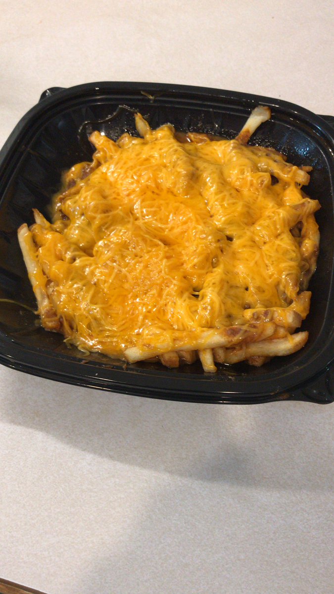 jimwahl's tweet photo. Thanks @Skyline_Chili for making a boring Monday into a Fry Day! https://t.co/qabWVe50Ep