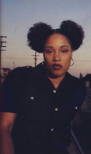 The Lady of Rage- Commanding the same respect as her male counterparts, Rage delivered memorable verses on the album, most notably Stranded on Death Row. She went onto appear on Doggystyle, drop the hit Afro Puffs, but had her LP repeatedly delayed.