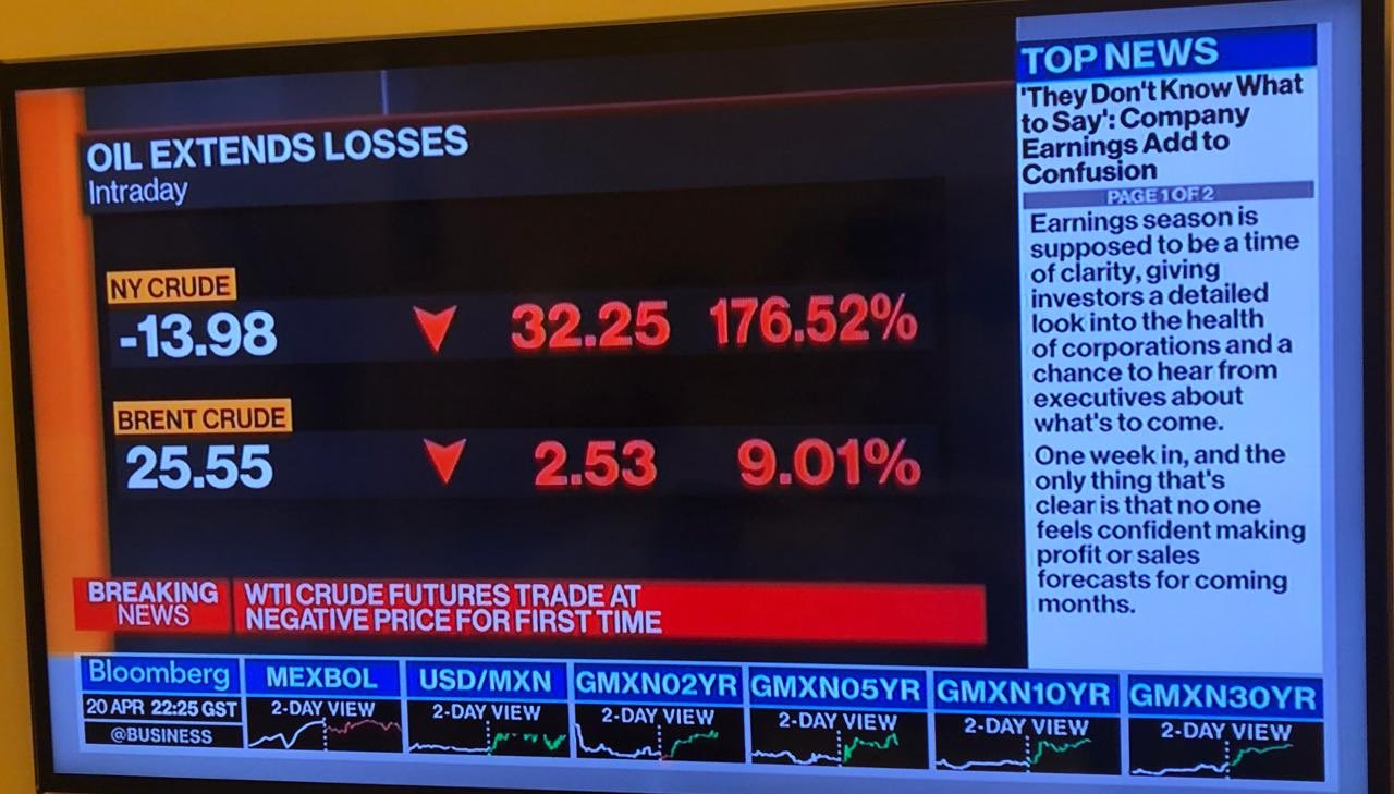 EWES-LQXgAY6DPA?format=jpg&name=large